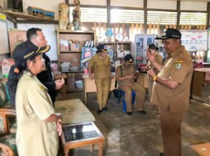 Dialog Dengan Guru SDN 04 Sepiluk, Wabup Sintang Sampaikan Ini