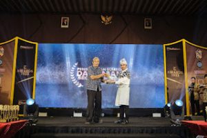 Sebanyak 13 Program Wujudkan Sintang Lestari, Bupati Sintang Dapat Penghargaan