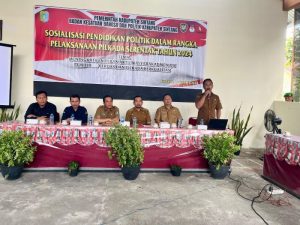 Hadapi Pilkada Sintang 2024, Kesbangpol Sintang Gelar Sosialisasi Pendidikan Politik di Kantor Camat Sintang