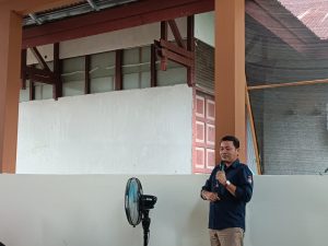Jadi Narasumber Kegiatan Sosialisasi Pendidikan Politik di Aula Kantor Camat Sintang,  Ketua KPU Sintang Harapkan Pilkada Sintang Bisa Berintegritas