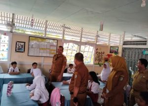 Hadiri Penilaian Lomba Sekolah Sehat di SDN 4 Kapuas Kanan Hilir, Ini Kata Camat Sintang