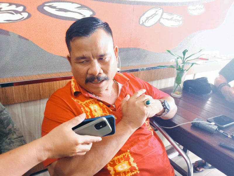 Yudius Camat Kayan Hulu Berterima Kasih Jalan Menuju Nanga Tebidah Sedang Diaspal
