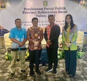 Badan Kesbangpol Sintang Hadiri Kegiatan Pembinaan Parpol di Pontianak