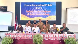 Camat Sintang Pimpin Pelaksanaan Forum Komunikasi Publik Tentang Standar Pelayanan