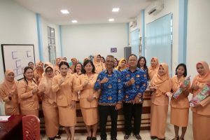 DWP Kominfo Jadi Tuan Rumah Pertemuan Bulanan DWP Kabupaten Sintang