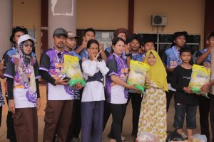 Peduli Sesama, Peserta Raida Kalbar 2025 di Sintang Bagikan Sembako